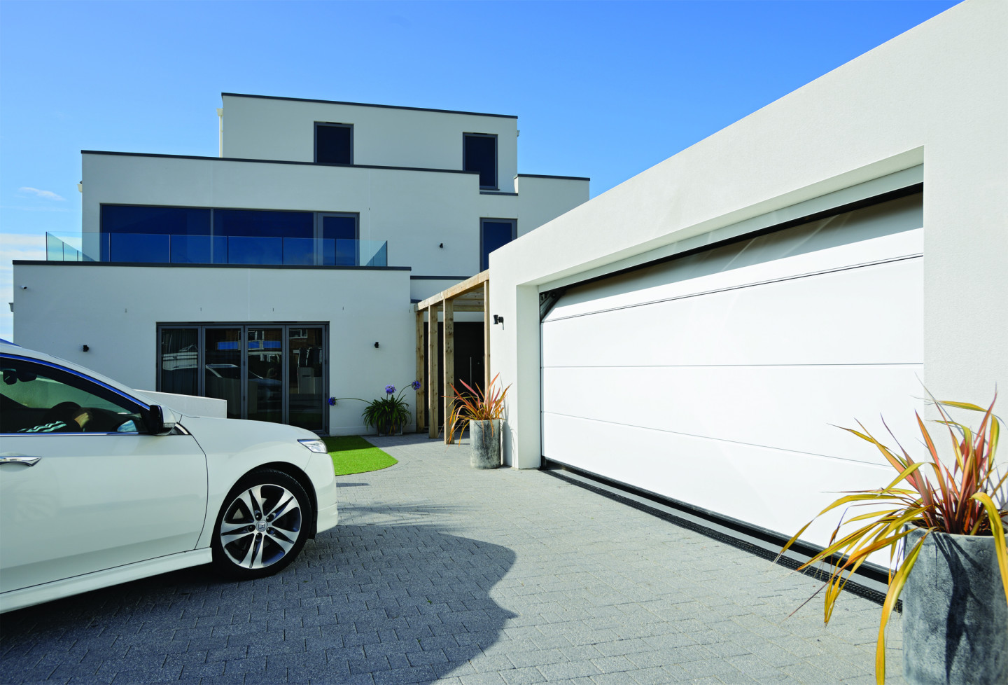 Secure and Enhance Your Florida Home: Star Gate Garage Door Services